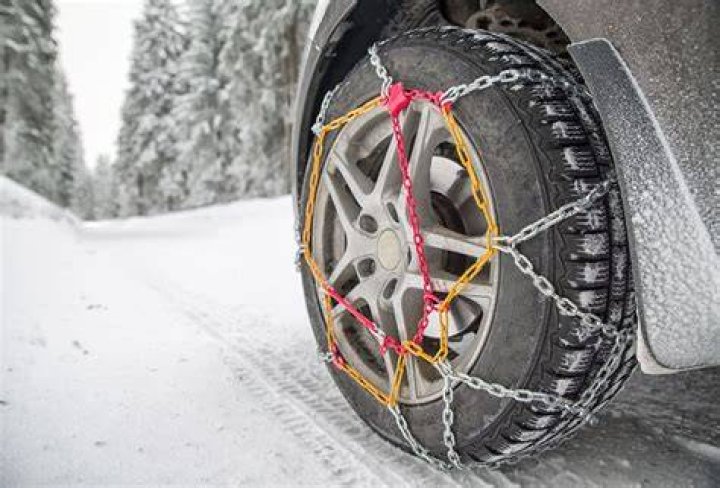 Can you drive on concrete with snow chains?