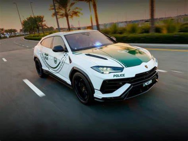 Do police in Dubai drive Lamborghinis?