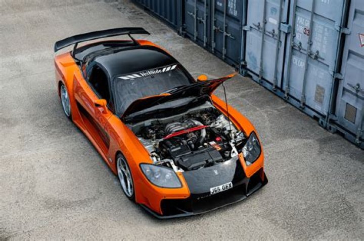 What engine is in Han's rx7?